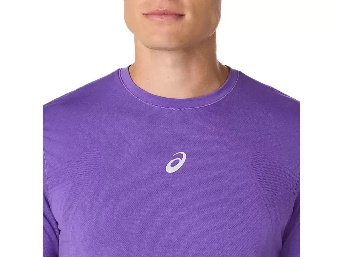 ROAD SEAMLESS SHORT SLEEVE TOP ROAD SEAMLESS SHORT SLEEVE TOP