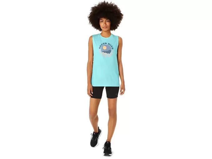 WOMEN’S ASICS SUN IN THE SKY SLOGAN MUSCLE TEE