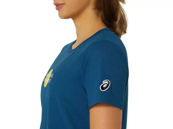 WOMEN’S CLASSIC GRAPHIC TEE WOMEN’S CLASSIC GRAPHIC TEE