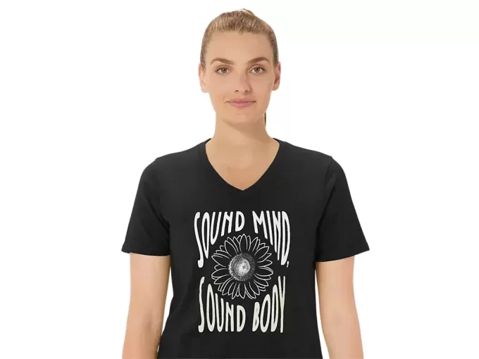 WOMEN’S SUNFLOWER SLOGAN V-NECK